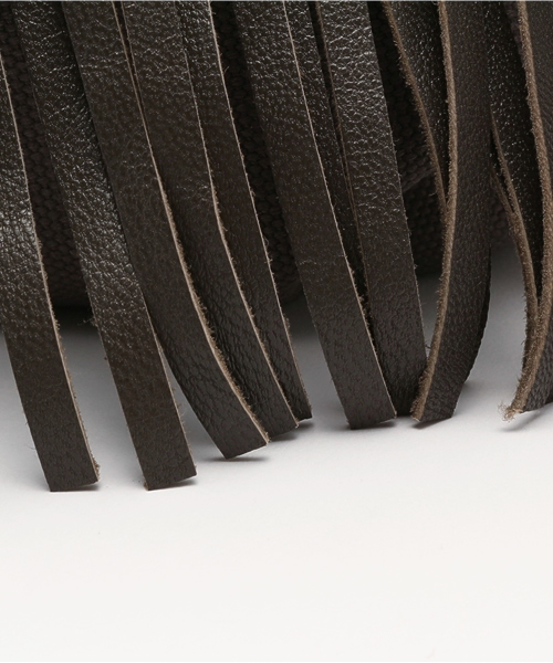 HASHIBAMI（ハシバミ）の「HASHIBAMI ハシバミ フリンジ2wayバッグ（ショルダーバッグ・レディース・グレー/オリーブ・FREE）」の9枚目の写真