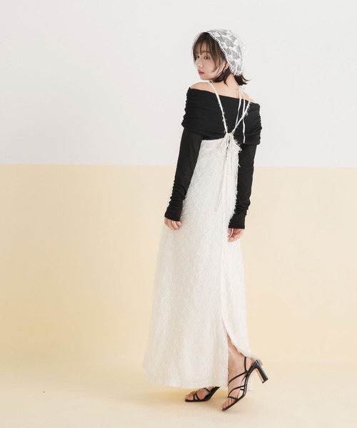 rectangle(レクタングル)の「シアーギャザーオフショルトップス(Tシャツ/カットソー・レディース・アイボリー/ブラック/グレー・FREE)」の16枚目の写真