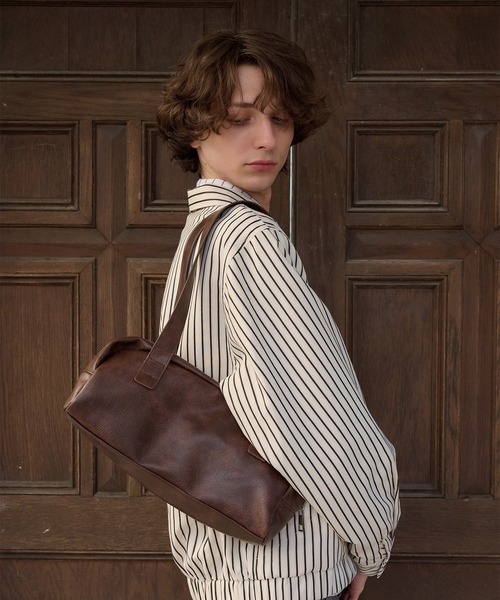 square shoulder bag/スクエアショルダーバッグ（ショルダー