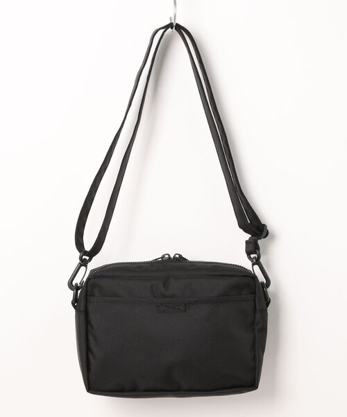 NEW ERA(ニューエラ)の「【ムラサキスポーツ別注】NEW ERA/ニューエラ ショルダーバック S POUCH LARGE MS 14699378(ショルダーバッグ・メンズ・ブラック・FREE)」の2枚目の写真