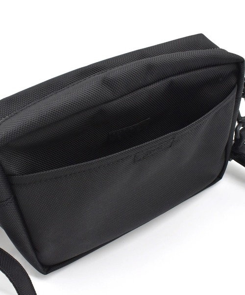 NEW ERA(ニューエラ)の「【ムラサキスポーツ別注】NEW ERA/ニューエラ ショルダーバック S POUCH LARGE MS 14699378(ショルダーバッグ・メンズ・ブラック・FREE)」の8枚目の写真