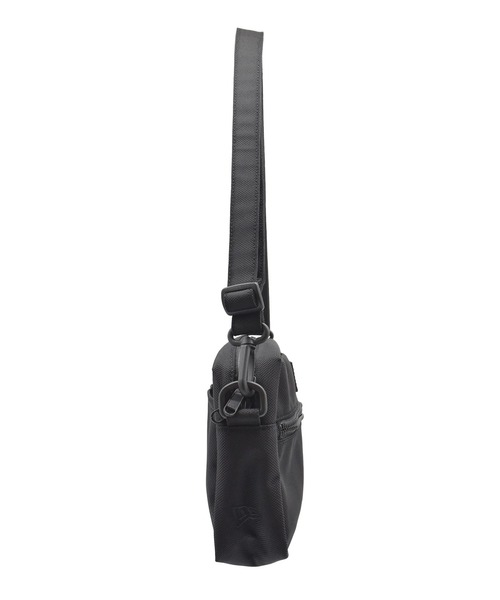 NEW ERA(ニューエラ)の「【ムラサキスポーツ別注】NEW ERA/ニューエラ ショルダーバック S POUCH LARGE MS 14699378(ショルダーバッグ・メンズ・ブラック・FREE)」の7枚目の写真