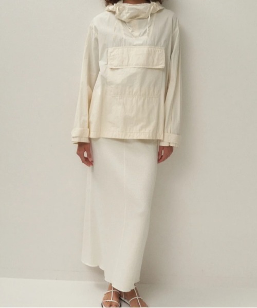 ATON（エイトン）の「ATON (エイトン)ORGANIC COTTON WEATHER | ANORAK（その他アウター・メンズ・ホワイト/ブラック・6/4）」の10枚目の写真