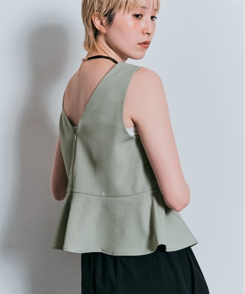 W:Huku（フーク）の「【W:Huku / イージーライトシリーズ】ノースリーブ ぺプラム ショート トップス（Tシャツ/カットソー・レディース・ブラック/オフホワイト/グリーン系その他/チャコール/ブラウン・M/L）」の5枚目の写真