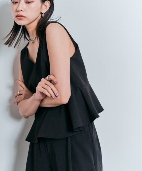 W:Huku（フーク）の「【W:Huku / イージーライトシリーズ】ノースリーブ ぺプラム ショート トップス（Tシャツ/カットソー・レディース・ブラック/オフホワイト/グリーン系その他/チャコール/ブラウン・M/L）」の6枚目の写真