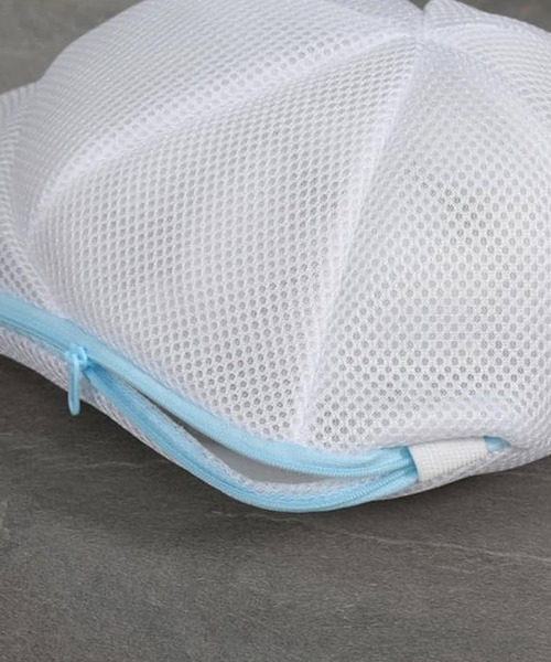 CALIFORNIA OUTFITTERS（カリフォルニア アウトフィッターズ）の「3-3A32 キャップ ウォッシュ ネット 型崩れ防止 洗濯 固定ホルダー（ランドリーグッズ・レディース・ホワイト/ホワイト×ブルー・ONESIZE）」の10枚目の写真