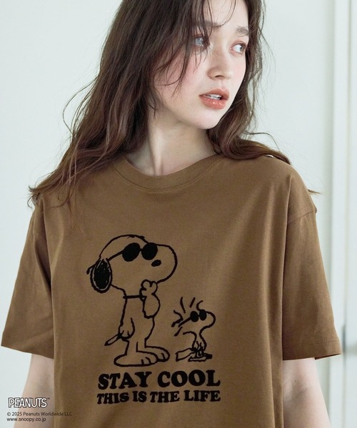 PEANUTS（ピーナッツ）の「【PEANUTS/ピーナッツ】SNOOPY/スヌーピー＆ウッドストックフロッキープリントTシャツ（Tシャツ/カットソー・レディース・オフホワイト/ピンク/モカ/ネイビー・M/L/LL/3L）」の16枚目の写真