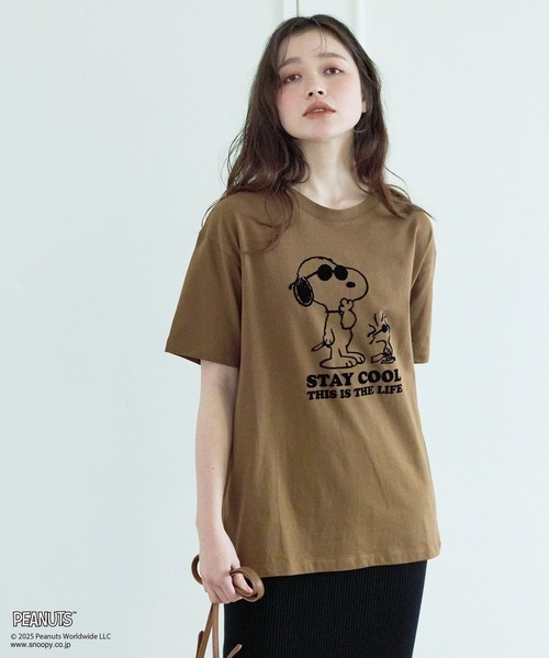 PEANUTS（ピーナッツ）の「【PEANUTS/ピーナッツ】SNOOPY/スヌーピー＆ウッドストックフロッキープリントTシャツ（Tシャツ/カットソー・レディース・オフホワイト/ピンク/モカ/ネイビー・M/L/LL/3L）」の20枚目の写真
