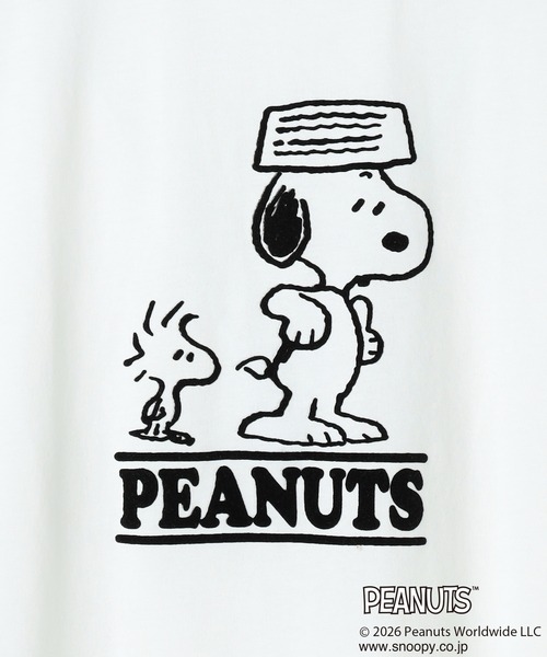 PEANUTS（ピーナッツ）の「【PEANUTS/ピーナッツ】SNOOPY/スヌーピー＆ウッドストックフロッキープリントTシャツ（Tシャツ/カットソー・レディース・オフホワイト/ピンク/モカ/ネイビー・M/L/LL/3L）」の10枚目の写真
