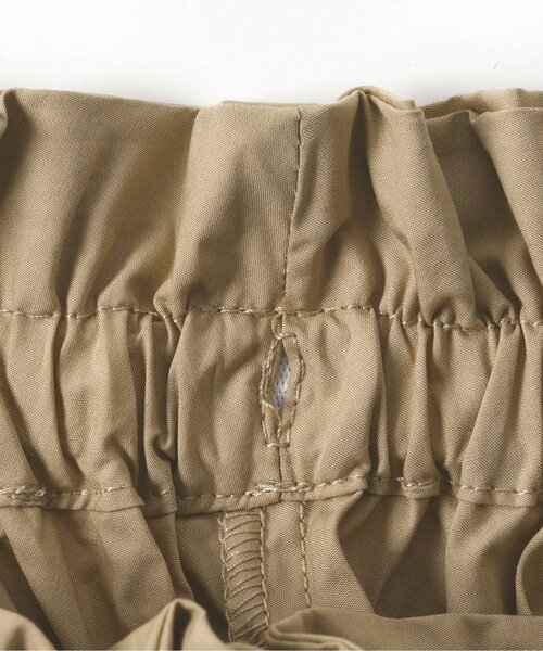 p.premier(ピードットプルミエ)の「【2WAY/ジュニア対応】サスペンダースカート&フリル袖トップスセット(ジャンパースカート・キッズ・ブラック/ベージュ・80/90/100/110/120/130/140)」の4枚目の写真