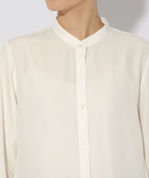 Elura（エルーラ）の「サイドプリーツシャツ/323309（シャツ/ブラウス・レディース・ネイビー/ホワイト/ライトブルー/ライトベージュ・MEDIUM/LARGE）」の10枚目の写真