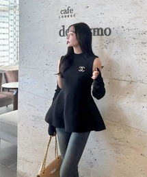 SOLA（ソラ）の「ペプラムアームウォーマーチュニック【iori_2038】（その他トップス）」