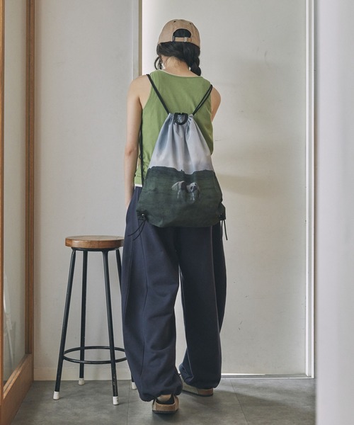 Unblend（アンブレンド）の「【Unblend】アソート リアルプリント ナップサック（バックパック/リュック・レディース・ブラック/グレー/グレー系/ブラック系・FREE）」の17枚目の写真