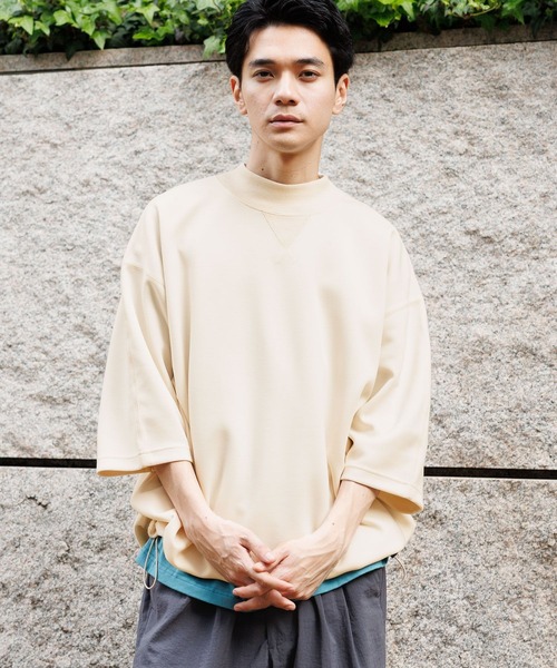 niko and...(ニコアンド)の「バレルスリーブモックネックTシャツ(Tシャツ/カットソー・メンズ・ブラック/オフホワイト・LARGE/MEDIUM)」の20枚目の写真