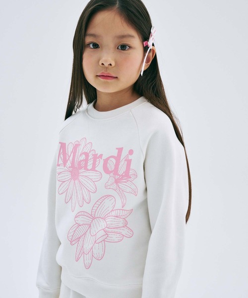 Mardi Mercredi(マルディメクルディ)の「KIDS SWEATSHIRT TRIPLE FLOWER / キッズ スウェットシャツ トリプル フラワー(スウェット・キッズ・ブラック/ホワイト×ピンク/ブラック×ピンク/ベージュ系その他/オートミール/ネイビー・110cm/120cm/130cm/100cm)」の2枚目の写真