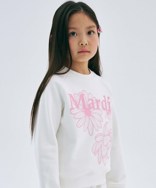 Mardi Mercredi(マルディメクルディ)の「KIDS SWEATSHIRT TRIPLE FLOWER / キッズ スウェットシャツ トリプル フラワー(スウェット・キッズ・ブラック/ホワイト×ピンク/ブラック×ピンク/ベージュ系その他/オートミール/ネイビー・110cm/120cm/130cm/100cm)」の11枚目の写真