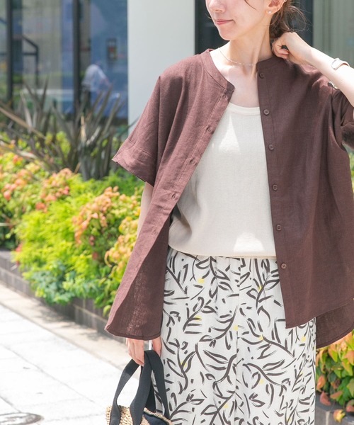 ITEMS URBANRESEARCH（アイテムズ アーバンリサーチ）の「リネンレーヨンフレンチシャツ（シャツ/ブラウス・レディース・ブラック/ブラウン/ライトベージュ・FREE）」の3枚目の写真