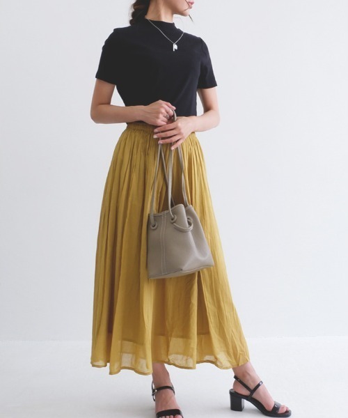 CLOTHY(クロシィ)の「【柔らかなコットン100%フライス素材♪】半袖プチハイTシャツ(Tシャツ/カットソー・レディース・ホワイト/ブラック/ネイビー/グレー/カーキ/ピンク/チャコールグレー/ラベンダー/ブルー/モカ/オフホワイト/グレイッシュベージュ・MEDIUM/LARGE)」の21枚目の写真