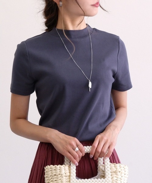 CLOTHY(クロシィ)の「【柔らかなコットン100%フライス素材♪】半袖プチハイTシャツ(Tシャツ/カットソー・レディース・ホワイト/ブラック/ネイビー/グレー/カーキ/ピンク/チャコールグレー/ラベンダー/ブルー/モカ/オフホワイト/グレイッシュベージュ・MEDIUM/LARGE)」の20枚目の写真