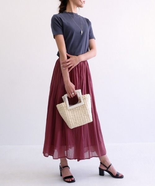 CLOTHY(クロシィ)の「【柔らかなコットン100%フライス素材♪】半袖プチハイTシャツ(Tシャツ/カットソー・レディース・ホワイト/ブラック/ネイビー/グレー/カーキ/ピンク/チャコールグレー/ラベンダー/ブルー/モカ/オフホワイト/グレイッシュベージュ・MEDIUM/LARGE)」の19枚目の写真