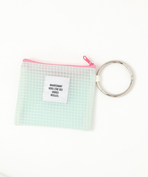 LEPSIM(レプシィム)の「カラビナメッシュポーチ 328064(ポーチ・レディース・ブラック/ライトグリーン/アイボリー・ONE SIZE)」の6枚目の写真