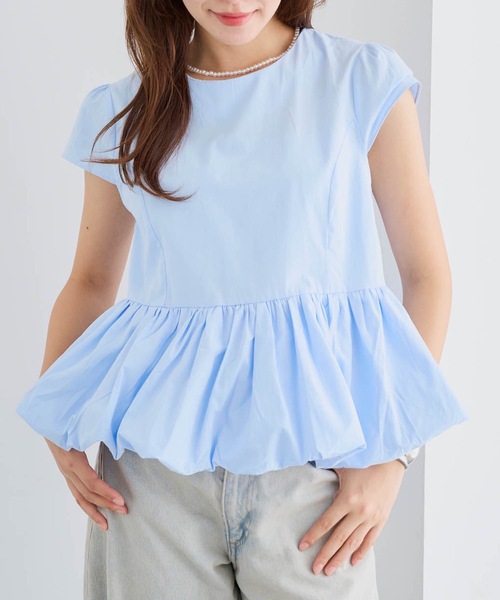 M y u(ミュー)の「【ZOZO限定アイテム】裾バルーンフリル半袖ブラス(シャツ/ブラウス・レディース・ブルー/ブラック/ホワイト・FREE)」の3枚目の写真
