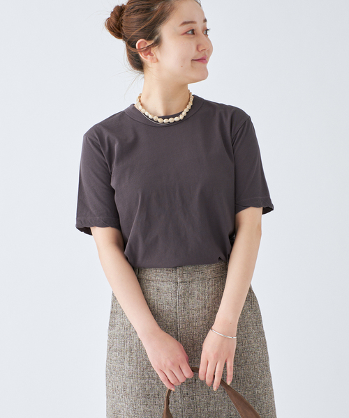 IENA(イエナ)の「ATON/エイトン 別注 FRESCA SINGLE JERSEY Tシャツ(Tシャツ/カットソー・レディース・ホワイト/ベージュ/グレー/ブラック系その他・FREE)」の9枚目の写真