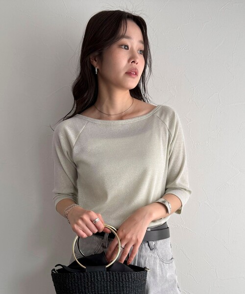 fredy emue(フレディエミュ)の「ラメテレコボートネックカットソー(Tシャツ/カットソー・レディース・ネイビー/ライトグレー/ホワイト系その他/ベビーピンク・38)」の11枚目の写真