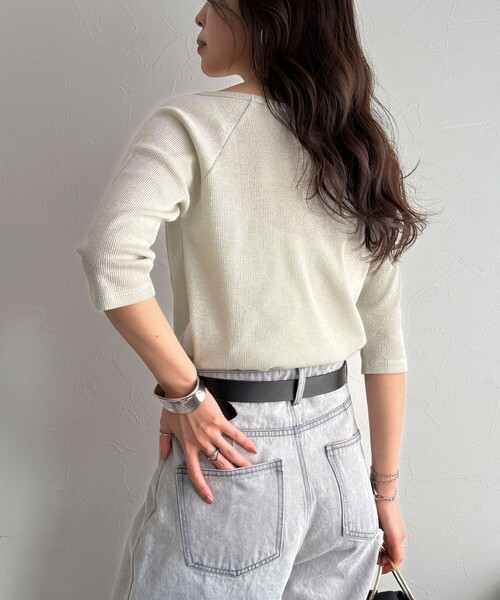 fredy emue(フレディエミュ)の「ラメテレコボートネックカットソー(Tシャツ/カットソー・レディース・ネイビー/ライトグレー/ホワイト系その他/ベビーピンク・38)」の13枚目の写真