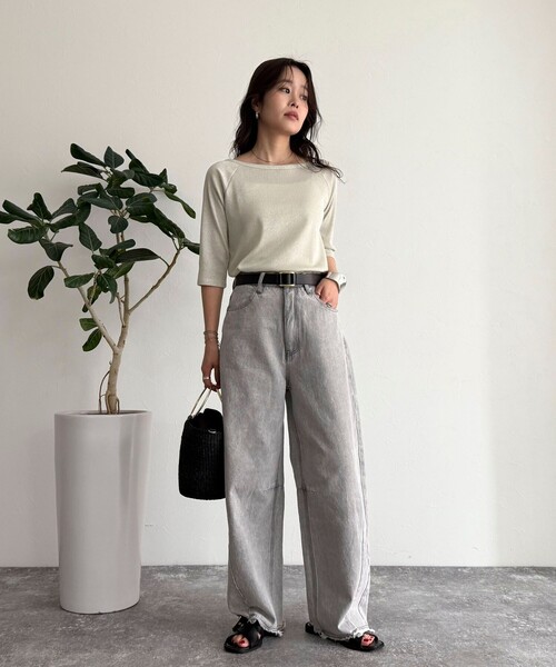 fredy emue(フレディエミュ)の「ラメテレコボートネックカットソー(Tシャツ/カットソー・レディース・ネイビー/ライトグレー/ホワイト系その他/ベビーピンク・38)」の19枚目の写真