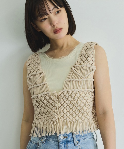VICKY（ビッキー）の「マクラメベスト≪手洗い可能≫（その他アウター・レディース・アイボリー/オフホワイト・M）」の3枚目の写真