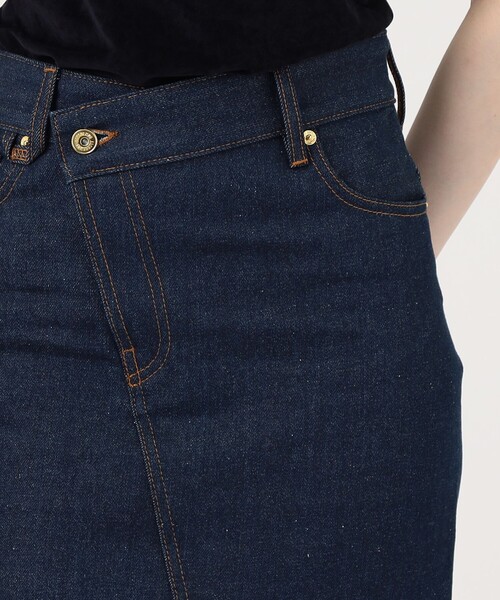 JACQUEMUS（ジャックムス）の「JACQUEMUS LA JUPE DE-NIMES コットンデニムスカート（デニムスカート・レディース・ブルー・25/24）」の6枚目の写真