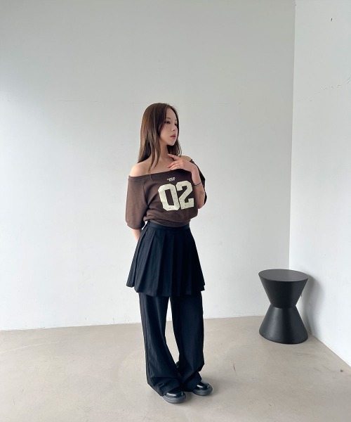 4INT.(フォイント)の「ナイロン プリーツ スカート レイヤード ワイド パンツ(その他パンツ・レディース・ブラック/グレー/ホワイト・FREE)」の6枚目の写真