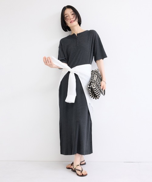 le cercle ADAM ET ROPE'(ルセルクルアダムエロペ)の「硫化染めテレコワンピース(ワンピース・レディース・カーキ/ブラック系その他・FREE)」の21枚目の写真