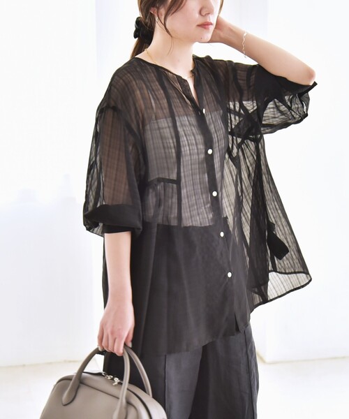 quaranciel（カランシエル）の「quaranciel:〈手洗い可能〉シアー チェック ノーカラー ハーフスリーブ ブラウス（シャツ/ブラウス・レディース・カーキ/ブラック・ONE SIZE）」の9枚目の写真