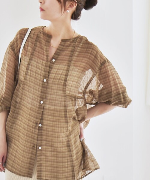 quaranciel（カランシエル）の「quaranciel:〈手洗い可能〉シアー チェック ノーカラー ハーフスリーブ ブラウス（シャツ/ブラウス・レディース・カーキ/ブラック・ONE SIZE）」の17枚目の写真