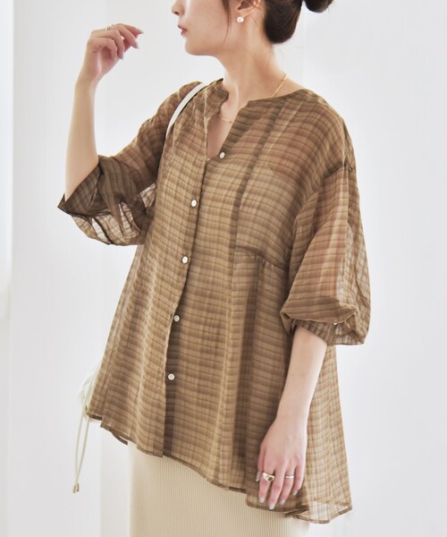 quaranciel（カランシエル）の「quaranciel:〈手洗い可能〉シアー チェック ノーカラー ハーフスリーブ ブラウス（シャツ/ブラウス・レディース・カーキ/ブラック・ONE SIZE）」の19枚目の写真