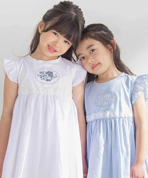 新品　べべ　Bebe ワンピース　150 パイナップル　綿100%　13200円 ピクニック フラワー プリント バルーン 袖 ワンピース (90