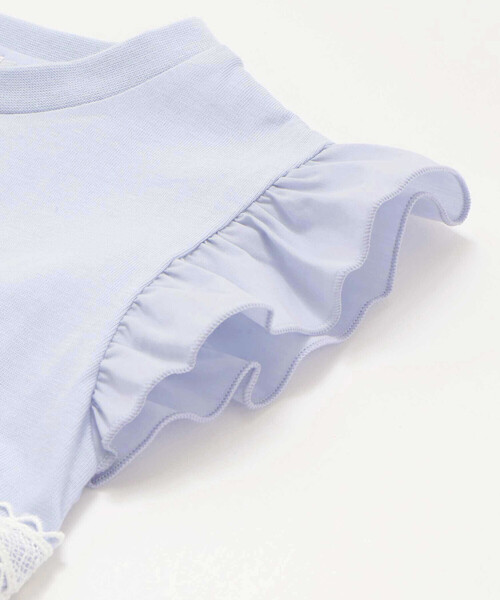 BeBe Petits Pois Vert(ベベプチポワヴェール)の「袖フリルエンブレム刺しゅうワンピース(95~150cm)(ワンピース・キッズ・ブルー/ホワイト・130cm/140cm/150cm/120cm)」の15枚目の写真