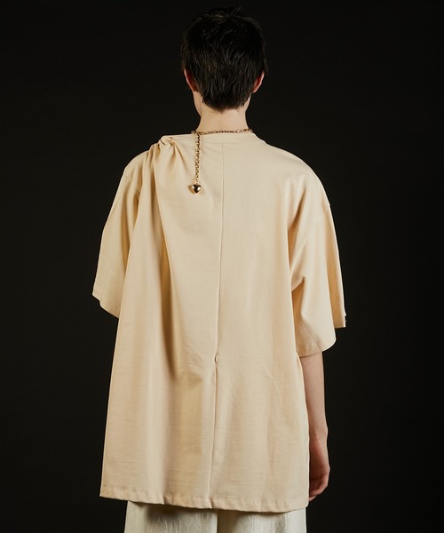 レイヤードツイストオーバートップ / Layered Twist Over Top