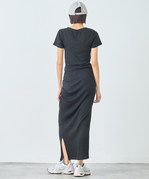 ANAP(アナップ)の「ワンピース風 リブ Tシャツ ロングスカート セットアップ(セットアップ・レディース・グレー/ブラック・FREE)」の5枚目の写真