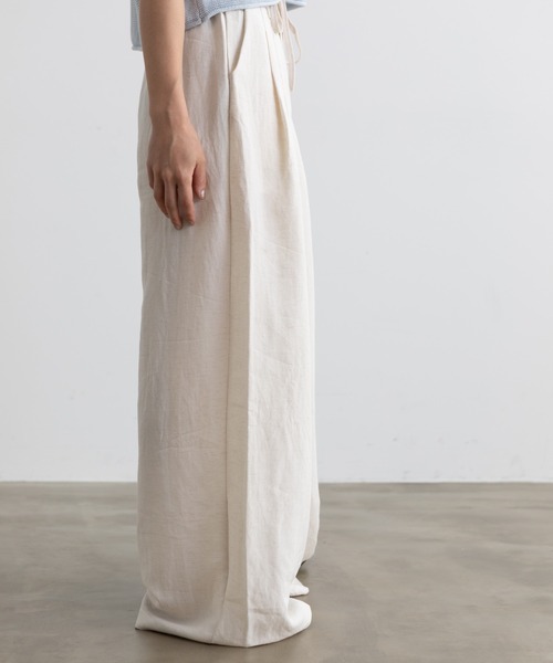 Lunea（ルネア）の「スーパーワイドリネンタックパンツ（その他パンツ・レディース・ブルー/ブラック/ホワイト/ライトグレー/ブラウン/キナリ・M/L）」の11枚目の写真