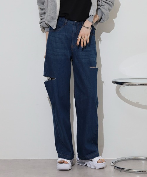atONE(アットワン)の「デニムダメージストレートパンツ(デニムパンツ・レディース・ブルー/ネイビー/ライトブルー・L/LL/M)」の1枚目の写真