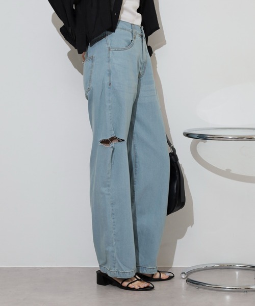 atONE(アットワン)の「デニムダメージストレートパンツ(デニムパンツ・レディース・ブルー/ネイビー/ライトブルー・L/LL/M)」の6枚目の写真