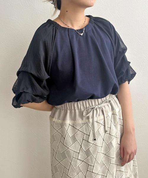 LHELBIE(レルビエ)の「ホイップスリーブブラウス(Tシャツ/カットソー・レディース・ネイビー/ブラック/オフホワイト・M)」の3枚目の写真