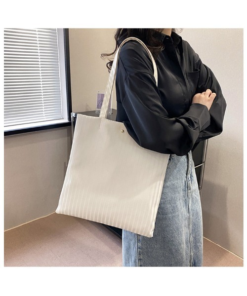 Per sist ence(パーシエンス)の「シャドーストライプ風A4トートバッグ(トートバッグ・レディース・ホワイト/ブラウン/ブラック・ONE SIZE)」の9枚目の写真