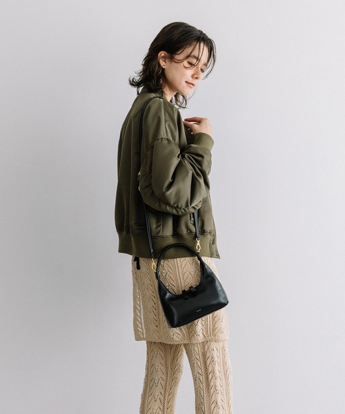 Beau're(ヴュレ)の「BEAURE Classical Mini ショルダー Bag(ショルダーバッグ・レディース・ブラウン/ブラック/ワイン/カーキ・FREE)」の2枚目の写真