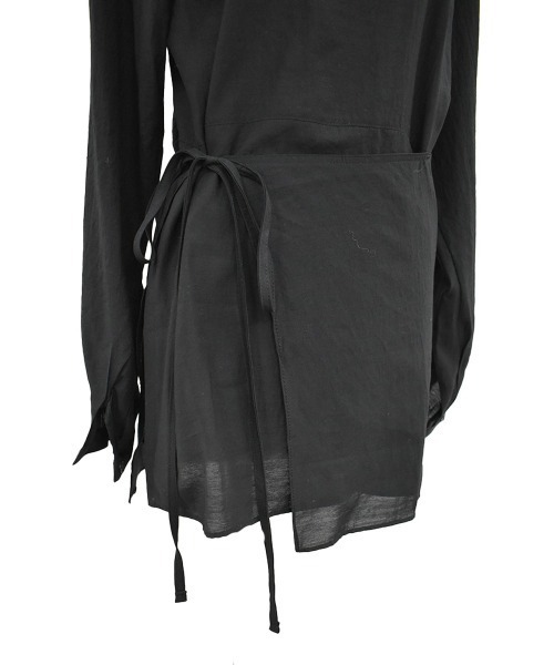 Reurie'(レウリィ)の「ウエストマークブラウス/waist mark blouse アイボリー ブラック カジュアル フェミニン レイヤード風 デザイントップス(シャツ/ブラウス・レディース・アイボリー/ブラック・FREE)」の8枚目の写真