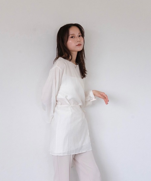 Reurie'(レウリィ)の「ウエストマークブラウス/waist mark blouse アイボリー ブラック カジュアル フェミニン レイヤード風 デザイントップス(シャツ/ブラウス・レディース・アイボリー/ブラック・FREE)」の9枚目の写真