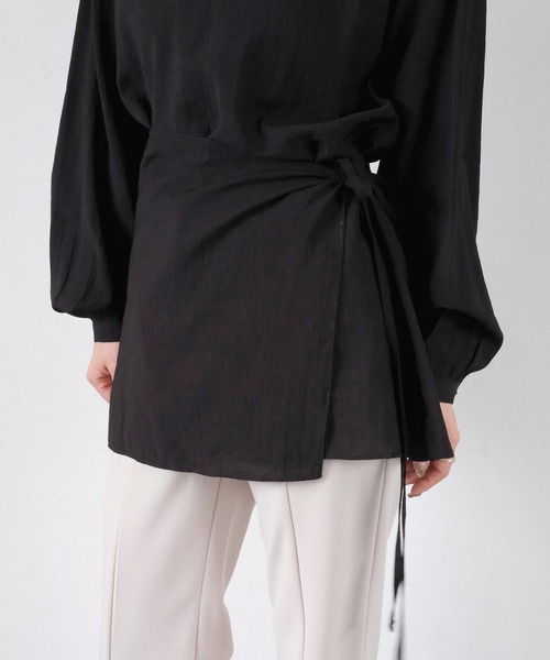 Reurie'(レウリィ)の「ウエストマークブラウス/waist mark blouse アイボリー ブラック カジュアル フェミニン レイヤード風 デザイントップス(シャツ/ブラウス・レディース・アイボリー/ブラック・FREE)」の20枚目の写真